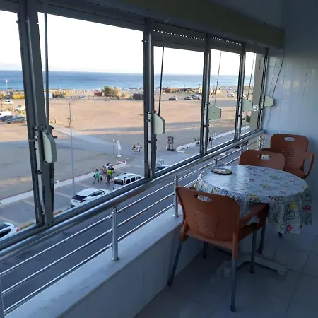 Sarimsakli Plajina 0 Metre Deniz Manzarali Luex Lägenhet